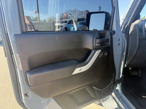 Used 2014 Jeep Wrangler Unlimited Sahara w/ Dual Top Group image 14