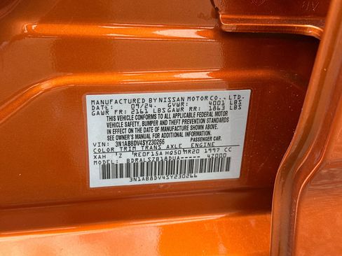 Certified 2025 Nissan Sentra SR w/ SR Premium Package FWD image 32