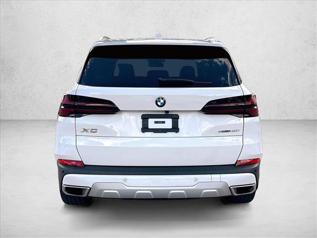 Certified 2024 BMW X5 sDrive40i w/ Premium Package RWD image 4