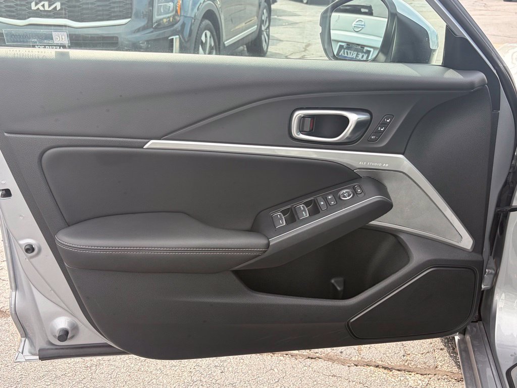 Certified 2025 Acura Integra A-Spec w/ Technology Package FWD image 16