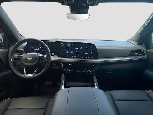 Used 2026 Chevrolet Tahoe Premier RWD image 17