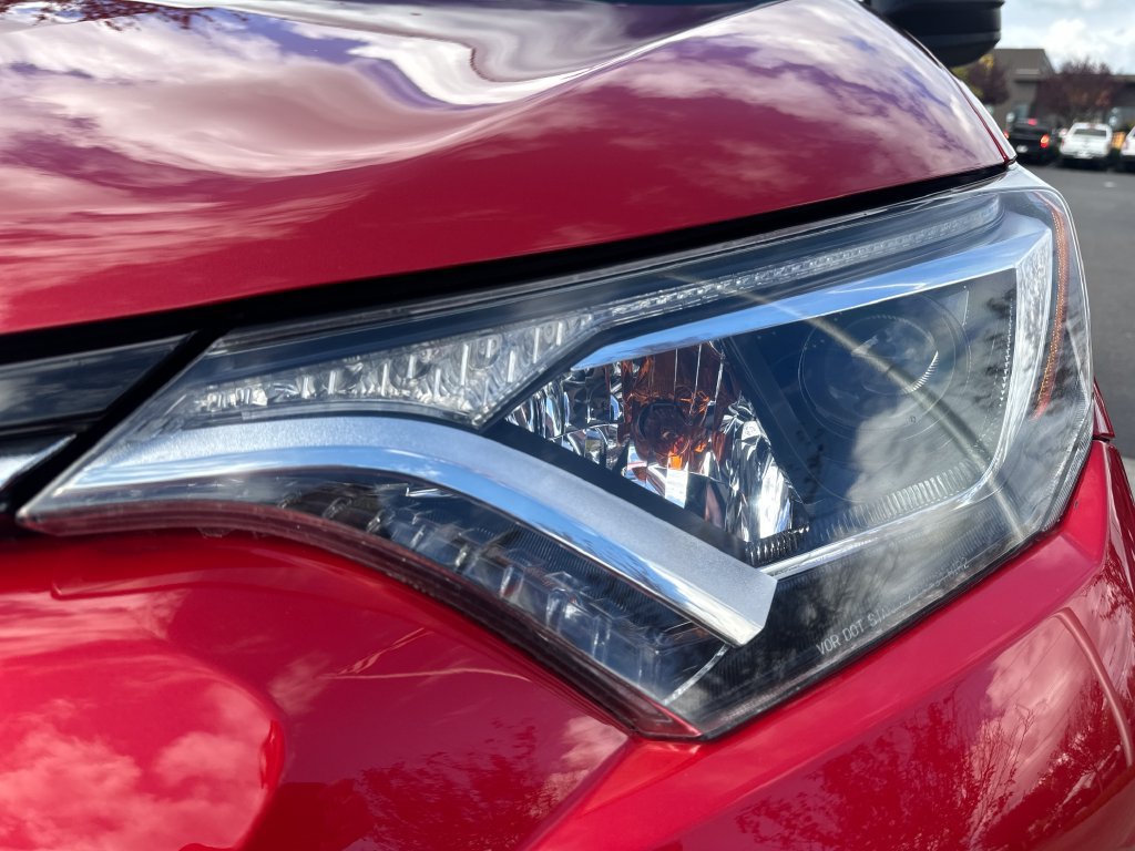 Certified 2017 Toyota RAV4 LE AWD/4WD image 9
