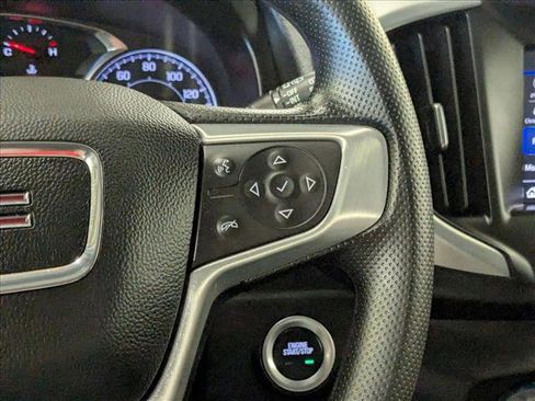 Used 2024 GMC Terrain SLE AWD/4WD image 13