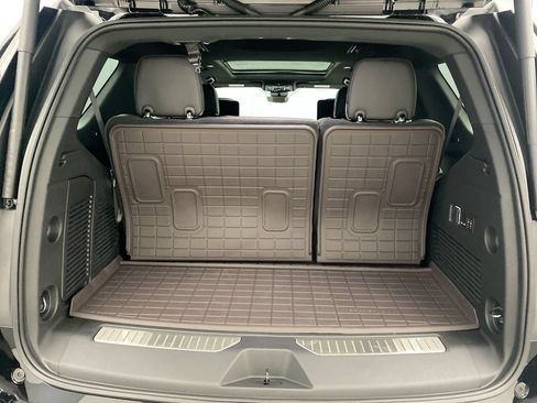 Used 2026 GMC Yukon Denali Ultimate w/ LPO, Floor Liner Package AWD/4WD image 27