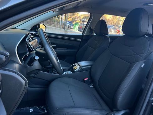 Used 2023 Hyundai Tucson SE image 12