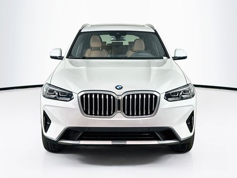 Used 2022 BMW X3 xDrive30i w/ Convenience Package w/ZPA AWD/4WD image 2