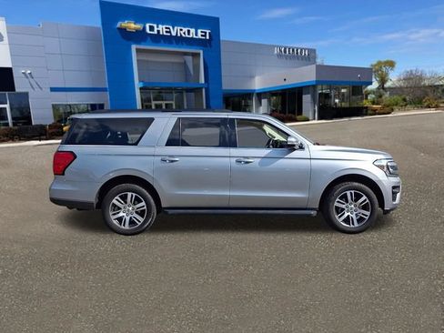 Used 2024 Ford Expedition Max XLT AWD/4WD image 27