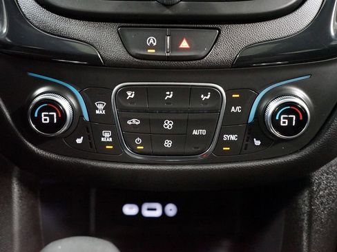 Used 2023 Chevrolet Equinox RS w/ RS Leather Package image 21