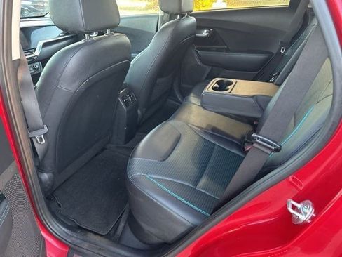 Used 2021 Kia Niro EX Premium w/ Cold Weather Package image 36
