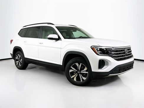 New 2026 Volkswagen Atlas SE image 1