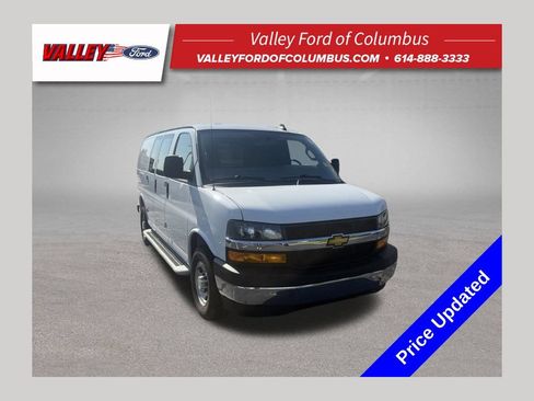 Used 2025 Chevrolet Express 2500 w/ Driver Convenience Package RWD image 1