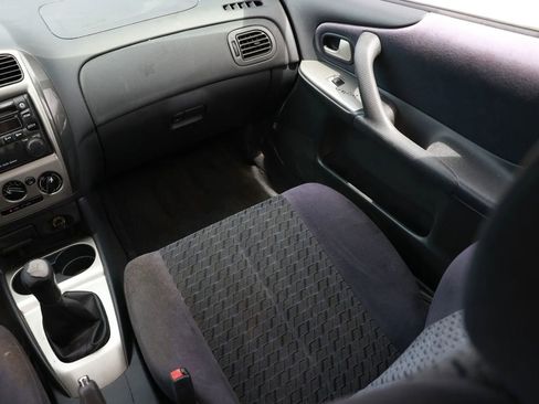 Used 2003 MAZDA Protege5 Hatchback 4D image 22