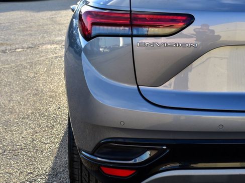 Used 2021 Buick Envision Essence w/ Sport Touring Package image 10