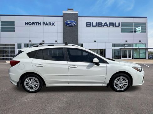 Used 2017 Subaru Impreza 2.0i Premium w/ BSD & Rcta/SRF/Eyesight image 2