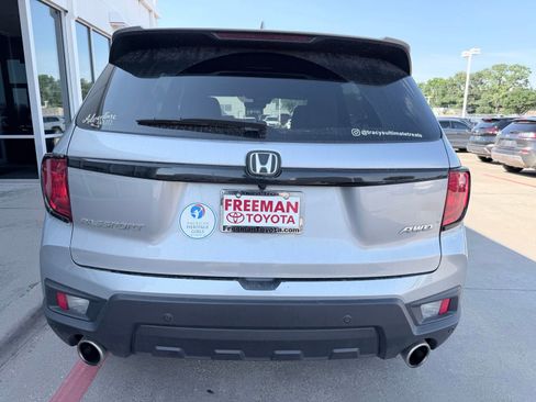 Used 2024 Honda Passport EX-L image 9