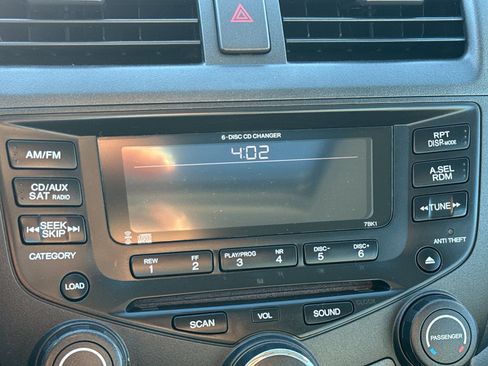 Used 2004 Honda Accord EX image 18