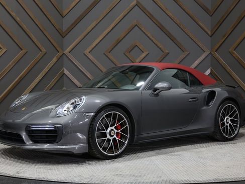 Used 2019 Porsche 911 Turbo image 9