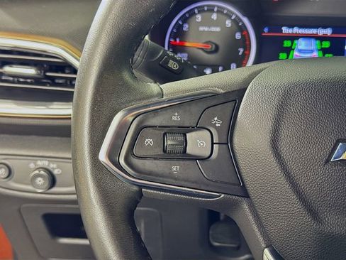 Used 2021 Chevrolet TrailBlazer ACTIV w/ Technology Package image 16