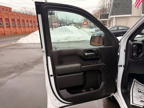 Used 2024 GMC Sierra 1500 Pro w/ Trailering Package AWD/4WD image 17