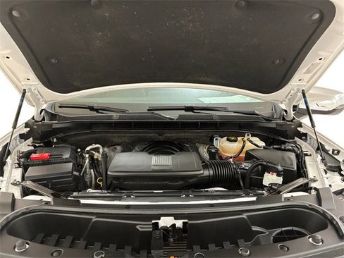 Used 2022 Chevrolet Suburban Premier image 11