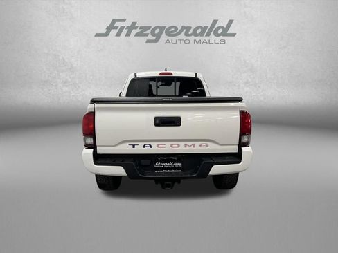 Used 2022 Toyota Tacoma SR w/ SR Convenience Package image 4