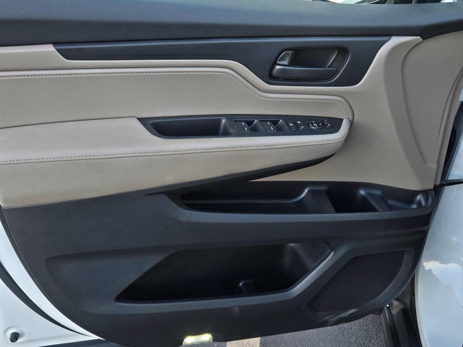 Used 2020 Honda Odyssey EX image 9