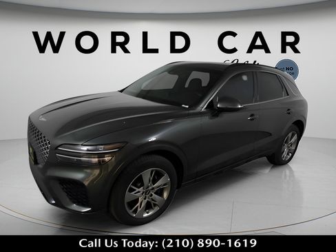 Used 2025 Genesis GV70 3.5T Sport AWD/4WD image 7