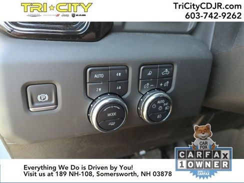 Used 2025 GMC Sierra 2500 AT4X image 27