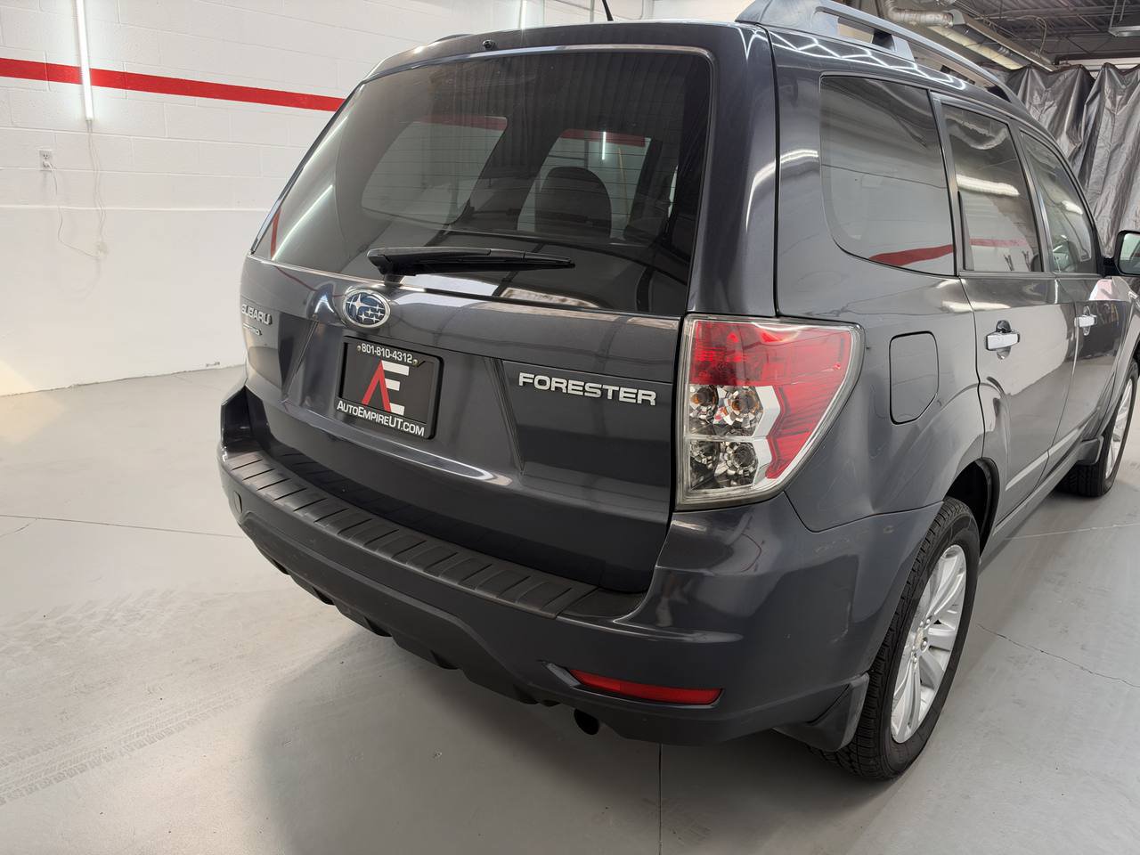 Used 2011 Subaru Forester 2.5X Premium w/ All-Weather Pkg AWD/4WD image 6