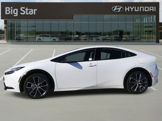 Used 2025 Toyota Prius XLE video 2