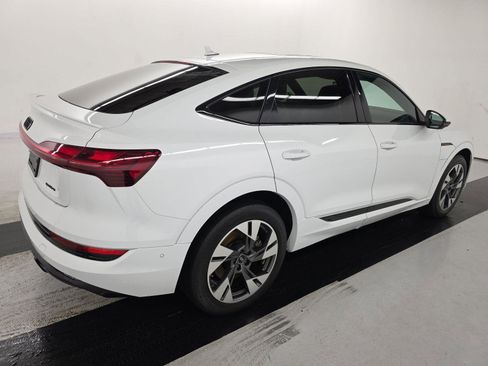 Used 2023 Audi e-tron Premium w/ Convenience Plus Package image 7