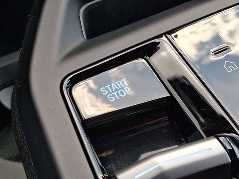 Used 2025 BMW iX xDrive50 w/ Premium Package image 24