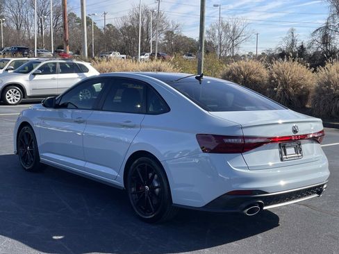 Certified 2025 Volkswagen Jetta GLI Autobahn image 5