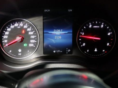 Used 2025 Mercedes-Benz Sprinter 2500 image 20