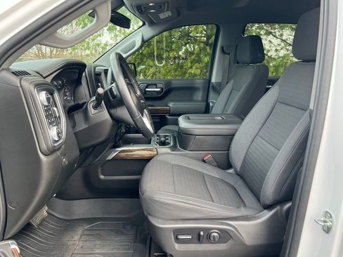 Used 2020 GMC Sierra 1500 Elevation w/ Elevation Value Package image 9