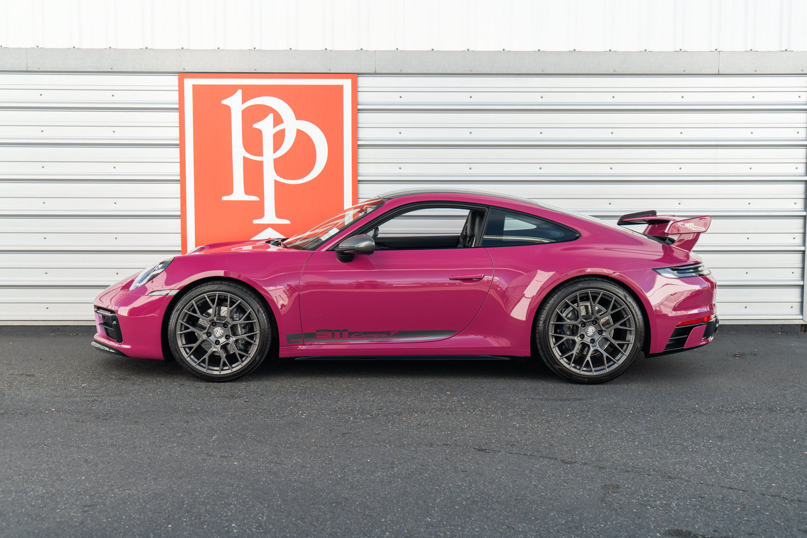 Used 2024 Porsche 911 Carrera T RWD image 36