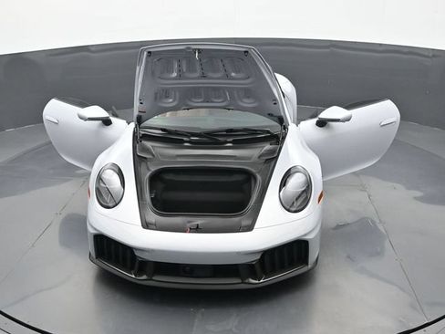 Certified 2026 Porsche 911 Targa 4 GTS AWD/4WD image 28