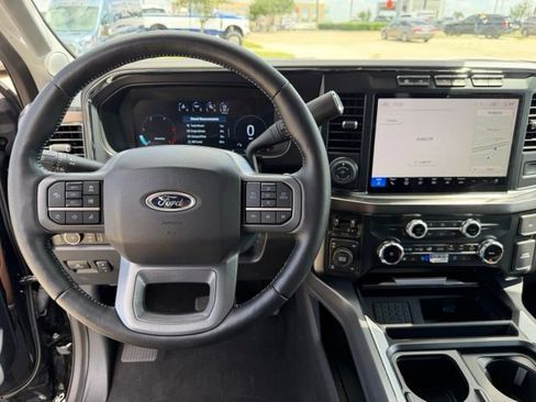 Used 2024 Ford F250 Lariat w/ Lariat Ultimate Package AWD/4WD image 12