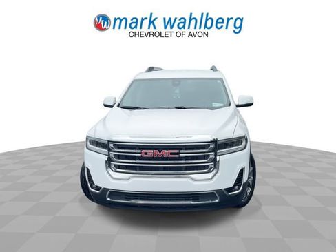 Certified 2023 GMC Acadia SLT FWD image 3