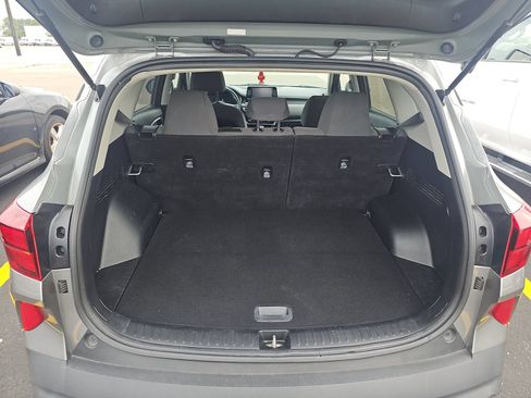 Used 2023 Kia Seltos LX AWD/4WD image 16