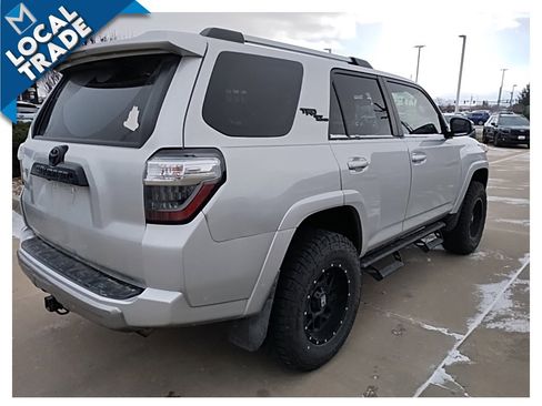 Used 2018 Toyota 4Runner TRD Off-Road image 6