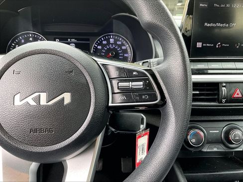Used 2023 Kia Forte LXS w/ LXS Technology Package FWD image 23