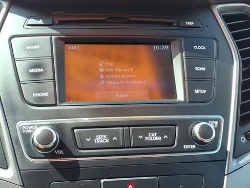 Used 2017 Hyundai Santa Fe Sport AWD/4WD image 18