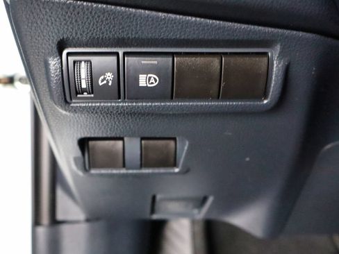Used 2023 Toyota Corolla Cross LE AWD/4WD image 40