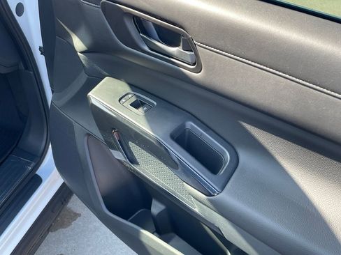New 2026 Nissan Pathfinder SV w/ Cargo Package FWD image 35