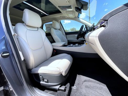 New 2026 Genesis GV70 2.5T Select AWD/4WD image 16