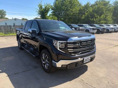 New 2026 GMC Sierra 1500 SLT w/ SLT Premium Plus Package AWD/4WD image 7