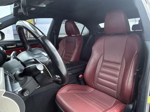 Used 2018 Lexus IS 350 image 10