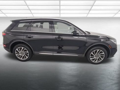 Used 2022 Lincoln Corsair AWD w/ Equipment Group 101A image 8