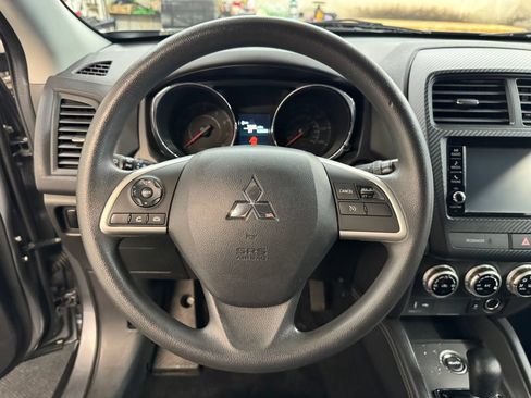Used 2024 Mitsubishi Outlander Sport ES AWD/4WD image 17
